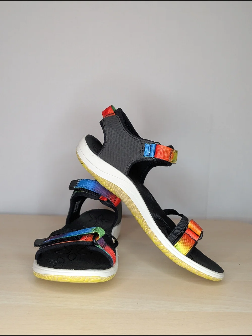 KEEN Kids' Multicolor Sport Sandal - Black with Rainbow Straps